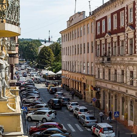 Apartments On Valova 9 Lviv Exterior foto